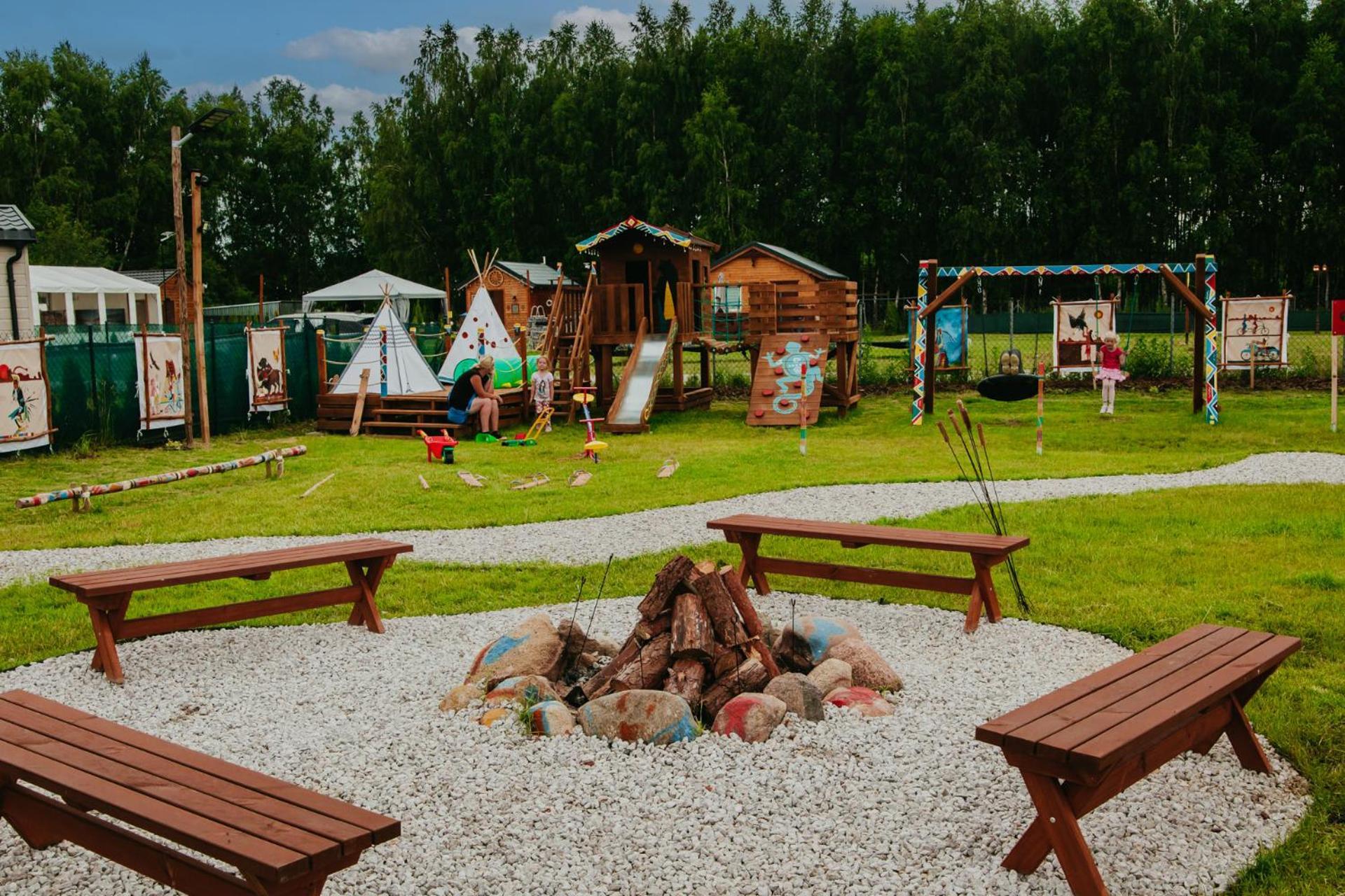 Indiana Camp - 150 M Od Suntago Park Hotel Grabce-Towarzystwo ภายนอก รูปภาพ